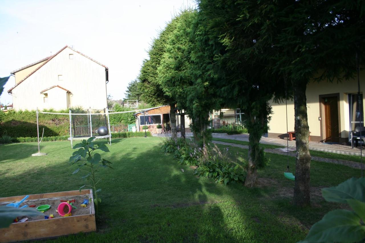 Sianowskie Ranczo Exterior photo